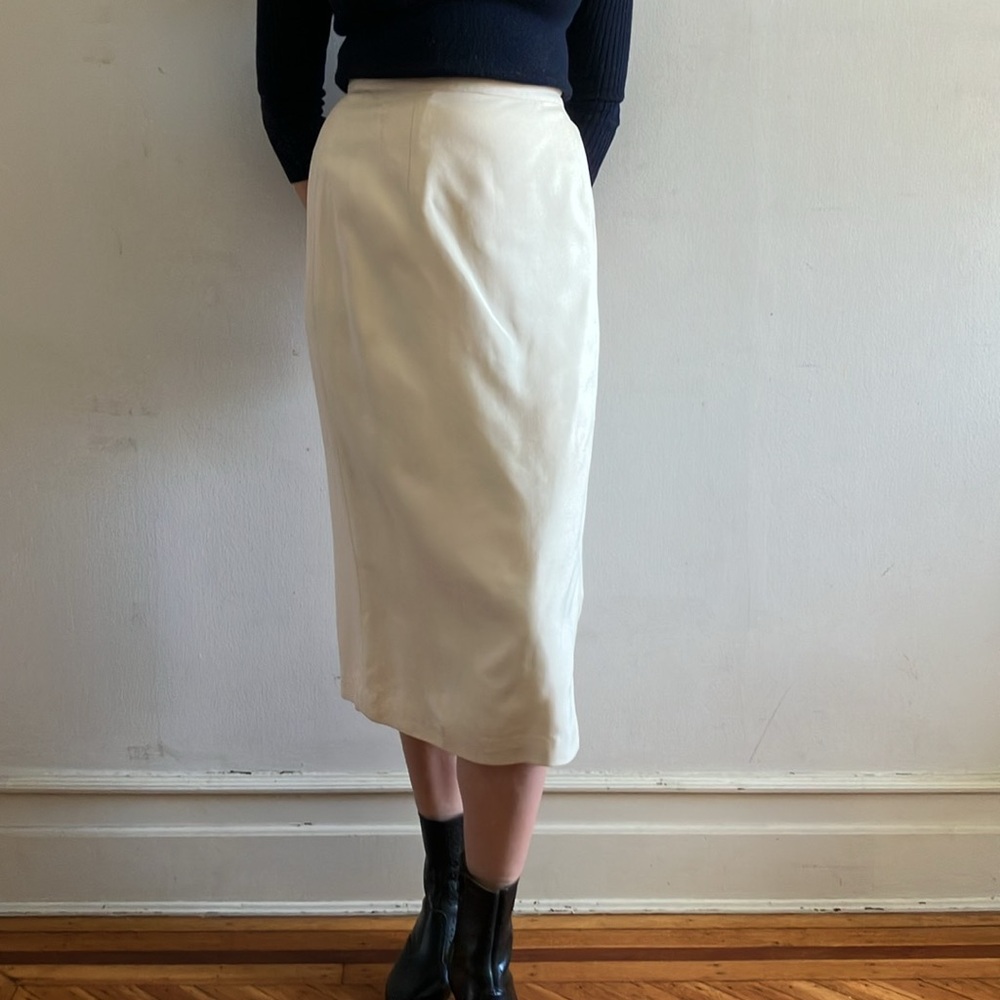 Minimalist 90s Talbots Cream Faux Wrap Midi Skirt 
Fully Lined in Silk CBK Style